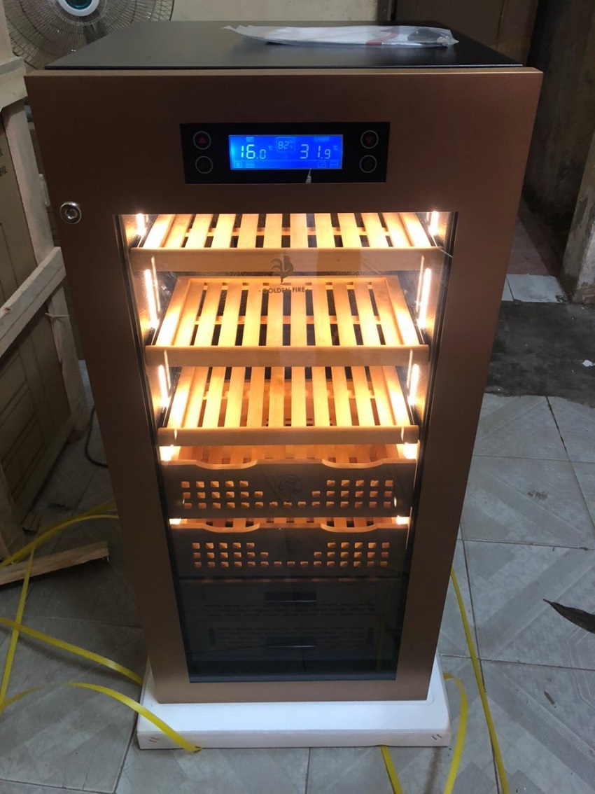 Tủ giữ ẩm xì gà Lubinski RA778 - 5 tầng sức chứa 450 điếu cigar Hinh-anh-thuc-te-Lubinski-RA-778