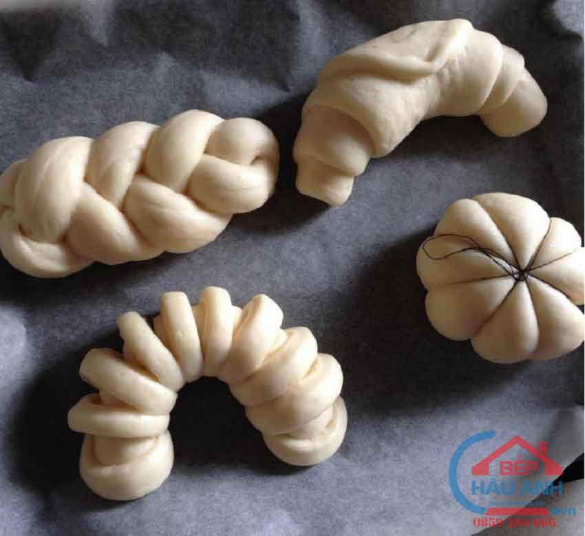 Tuyệt chiêu làm bánh mì tại nhà bằng lò nướng cực dễ 9 Tạo hình bánh mì và để bột nghỉ trước khi nướng