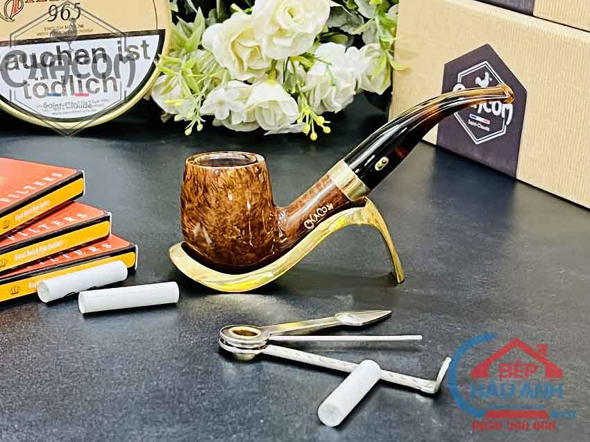 Những mẫu tẩu cigar làm quà biếu tặng cực đẳng cấp  Qua-tang-kem-khi-mua-tau-Chacom-Chuchill-U-No42